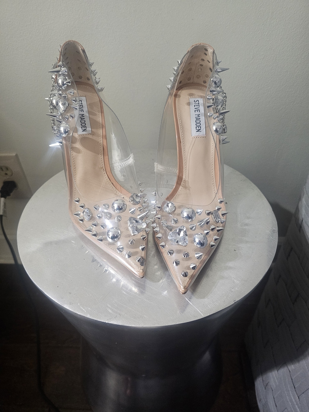 Steve Madden Embellished Clear Pointed-Toe Pumps – Size 10 - Picture 3 of 7